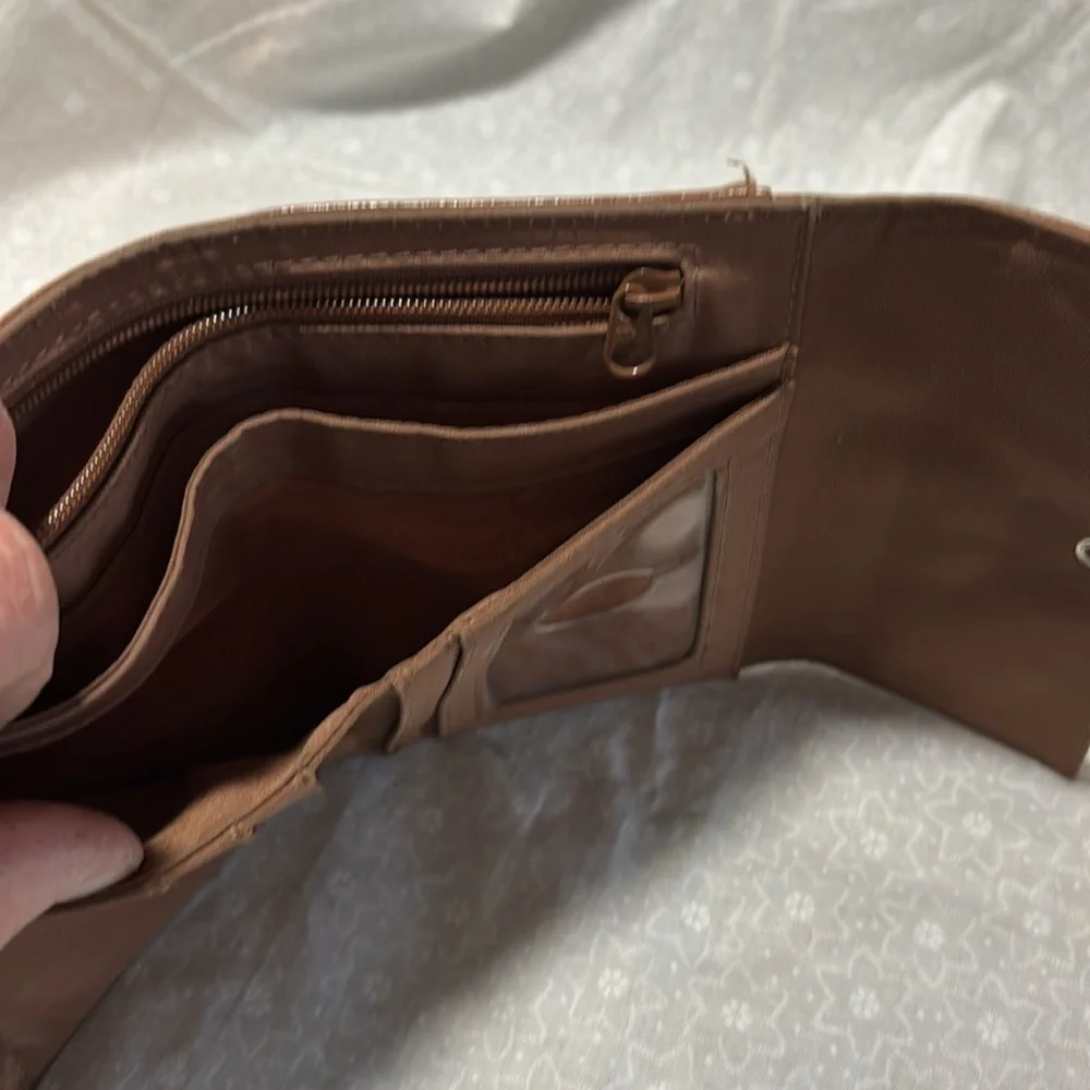 Liz Claiborne Trifold Wallet - Picture 10 of 13